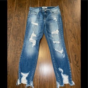 Cello distressed jeans size 9